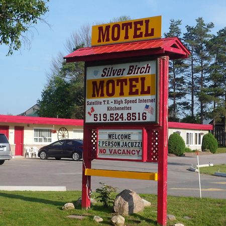 The Silver Birch Motel Годерич Екстериор снимка