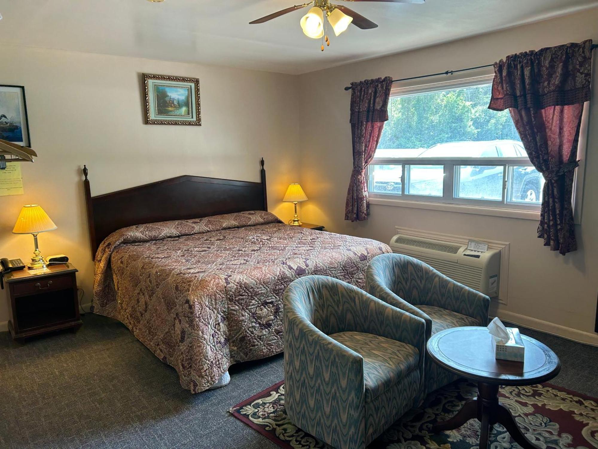 The Silver Birch Motel Годерич Екстериор снимка